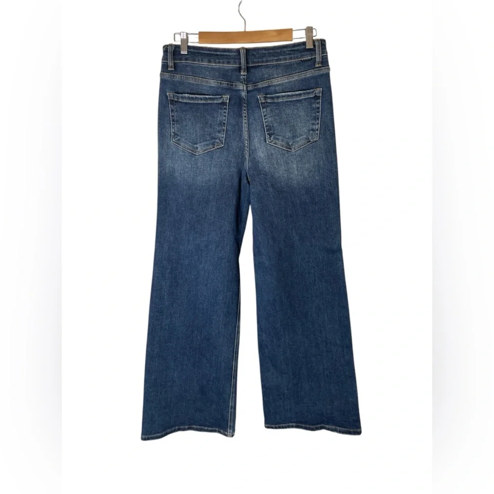 C7- Women’s Risen Size 9 waist - 29 wide leg Jeans